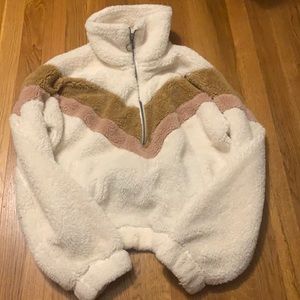 Furry Abercrombie and Fitch half zip